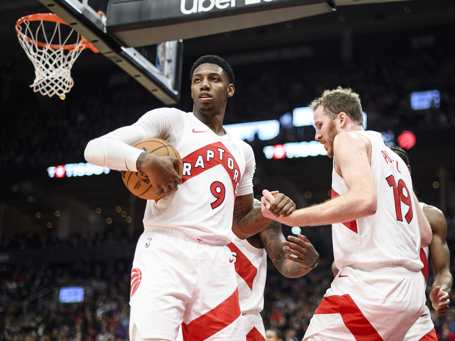 包含猛龙队外线火力全开,客场轻松击败对手的词条 包含猛龙队外线火力全开,客场轻松击败对手的词条