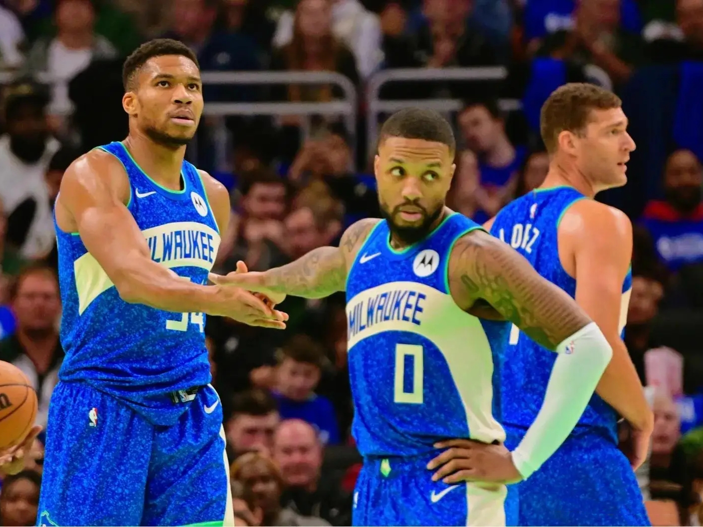 雄鹿队主场大胜热火队迎来五连胜 雄鹿队主场大胜热火队迎来五连胜