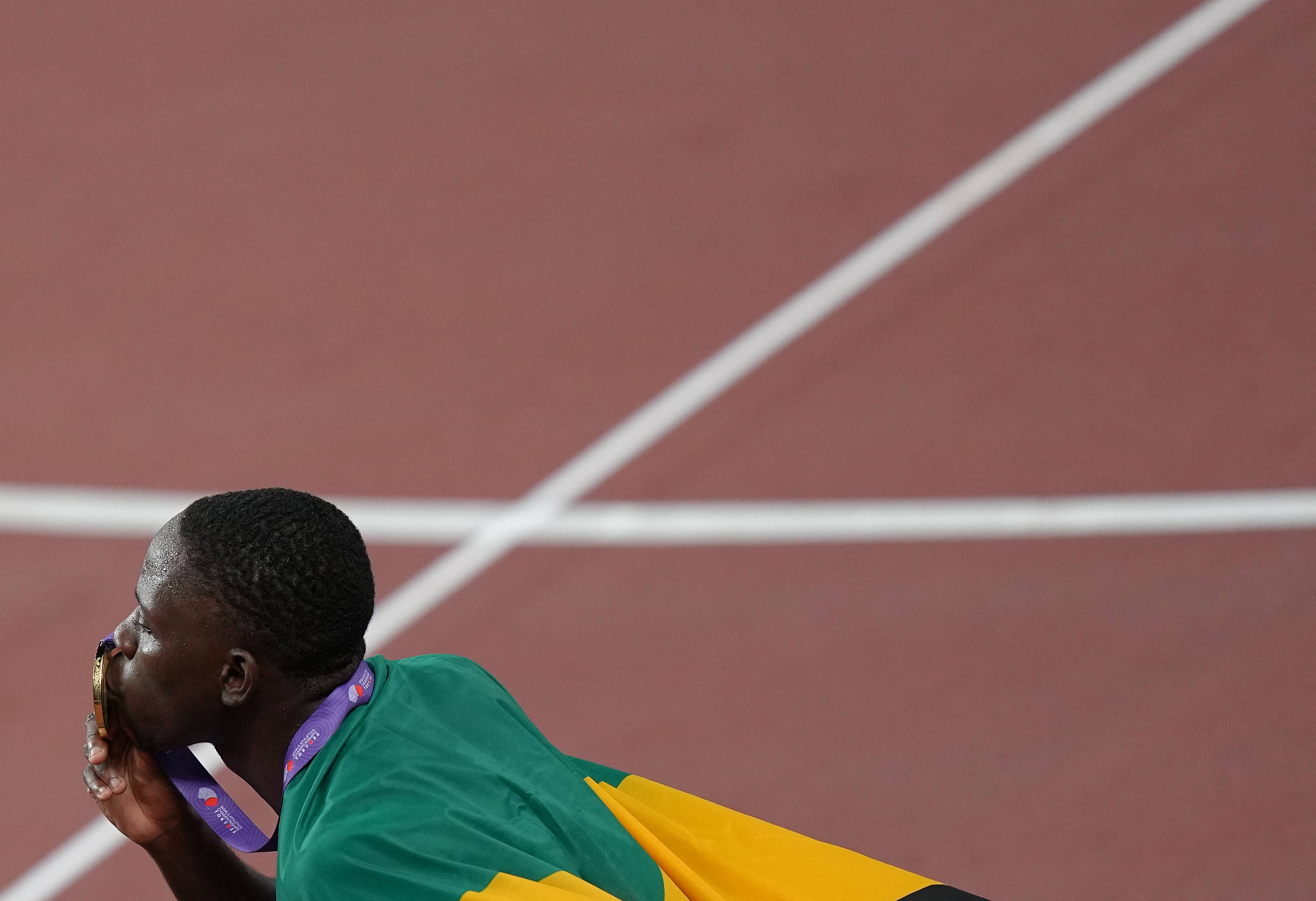 叙利亚选手在田径比赛中突破个人记录 叙利亚选手在田径比赛中突破个人记录