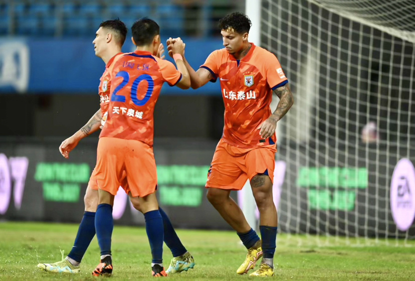 格拉劳阿夫志在必得,主场轻取对手 格拉劳阿夫志在必得,主场轻取对手