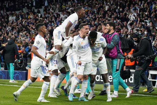 皇马战胜拜仁，本泽马奉献绝杀，逆转晋级