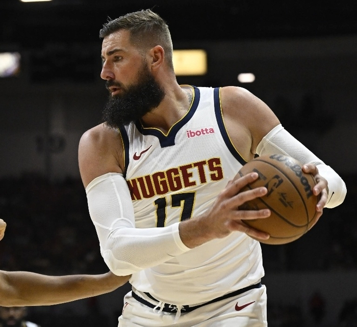 猛龙逆转浙江队，约基奇关键制胜