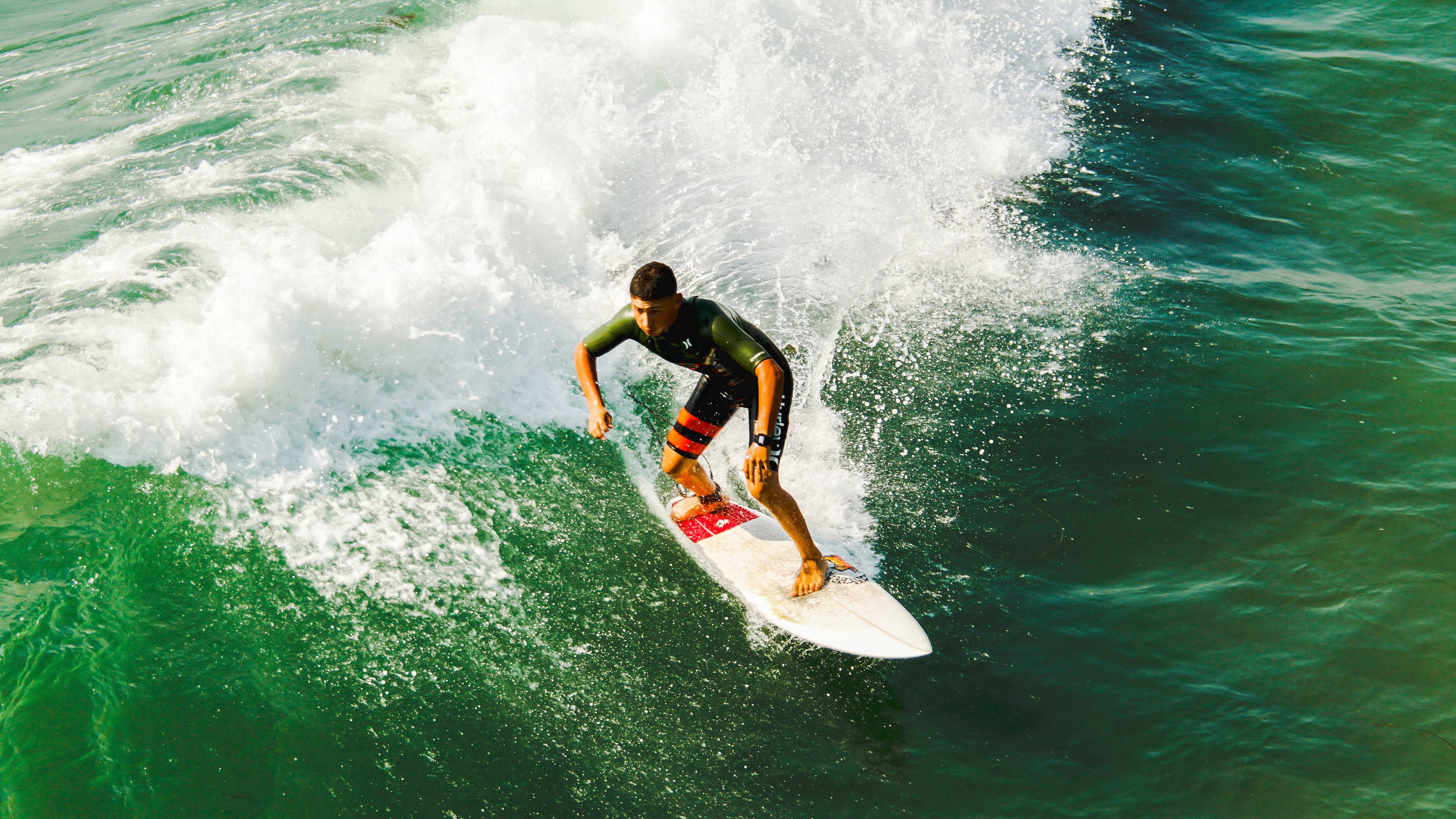 从红土到硬地,西西帕斯戴维斯杯力克群雄,蒙特卡洛三冠刷新历史