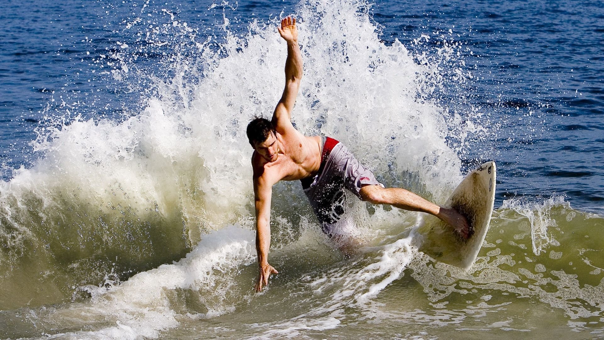 逆转与制胜,日本队翻盘德国队,樊振东关键一击定乾坤